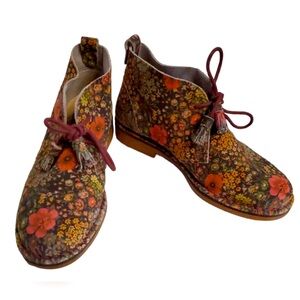 NEW Hush Puppies Women's Cyra Catelyn Suede Floral Print Chukka Boots 7 38